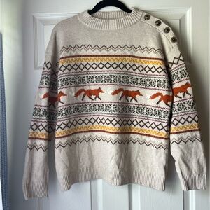 Cute button sweater w foxes!